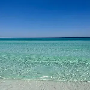5 Star 6th Fl 2br 2 Bath King Shuttle Pools Family Holiday home Destin